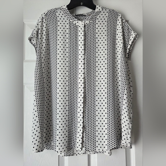 Tahari Black and White Striped Polka Dot Button Down Shirt SIZE XL. Like New. - Picture 2 of 11